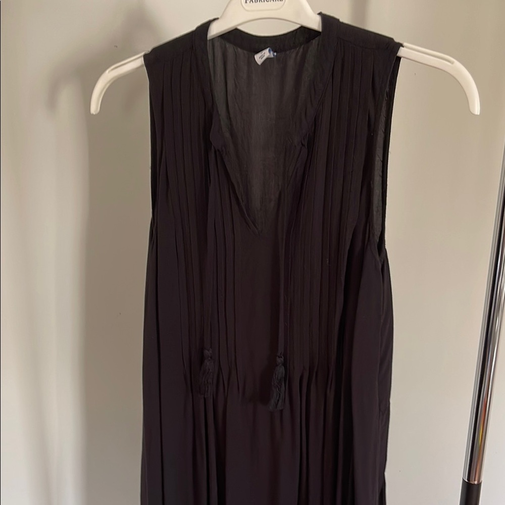 Old Navy Black Sleeveless Dress